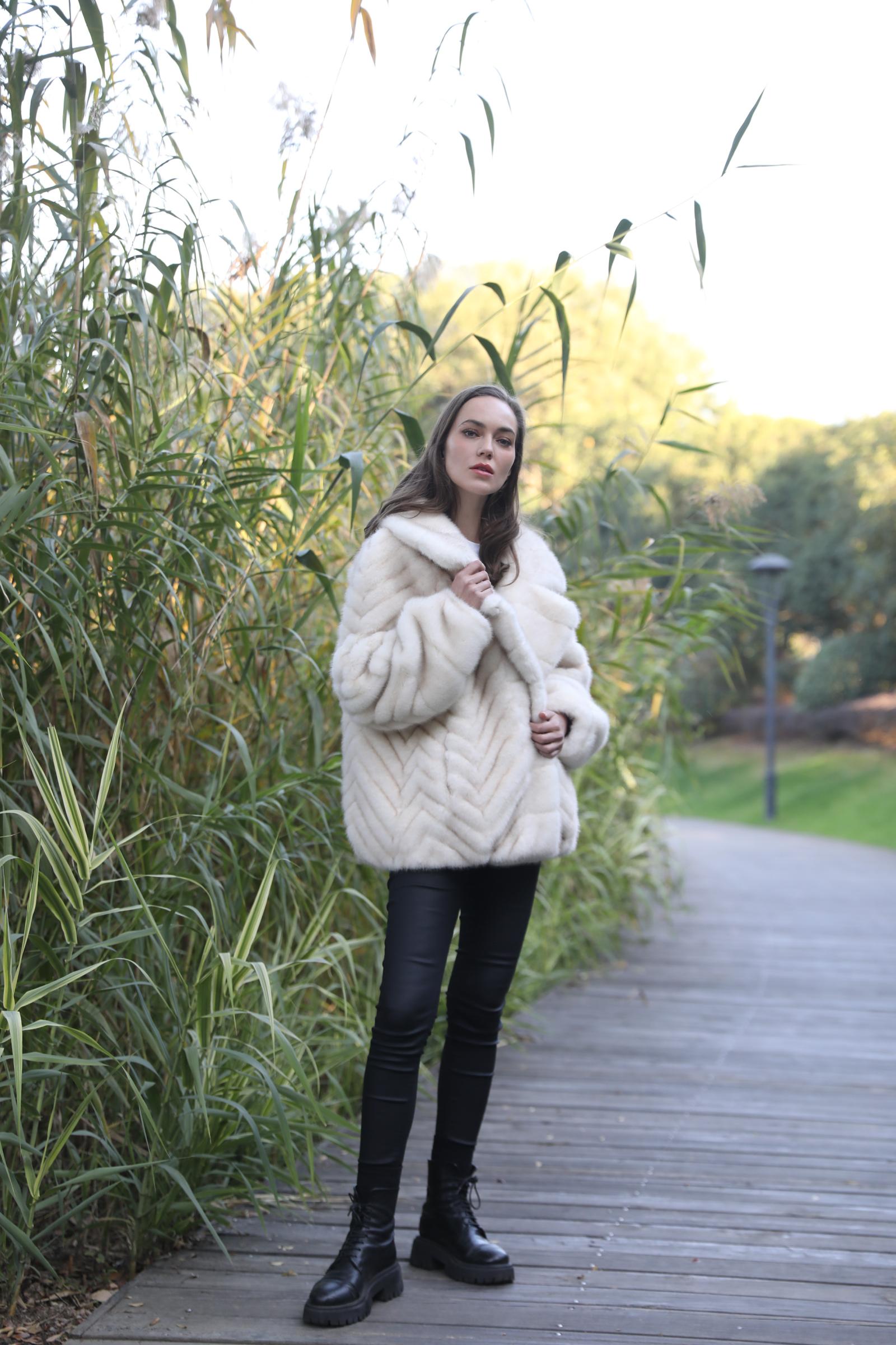 Chinese Style Women's Suit Collar Faux Mink Jacket Novelty Trend - Janefur