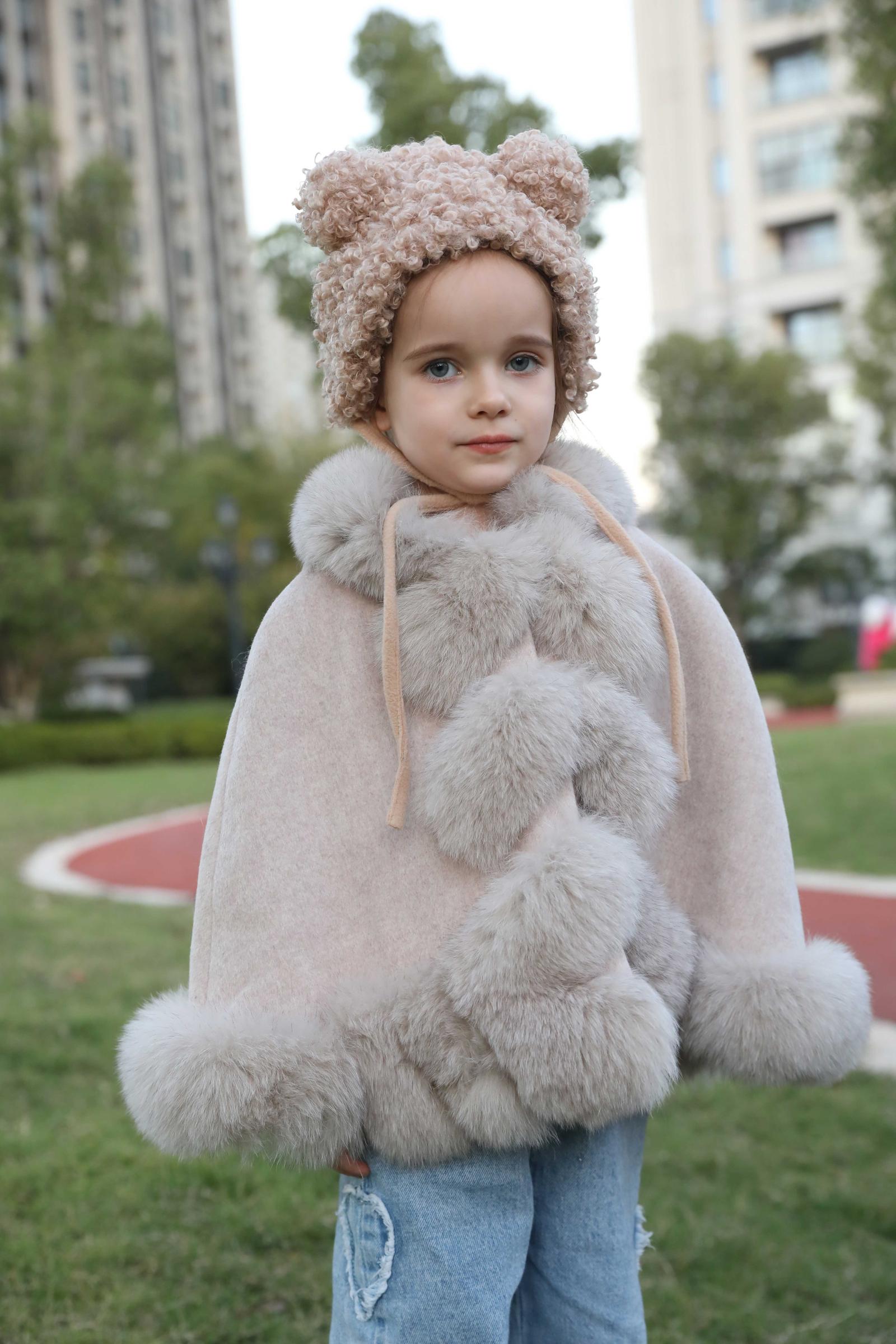 Bear Ears Lace-Up Hat (Bear Ears Detachable) - Janefur