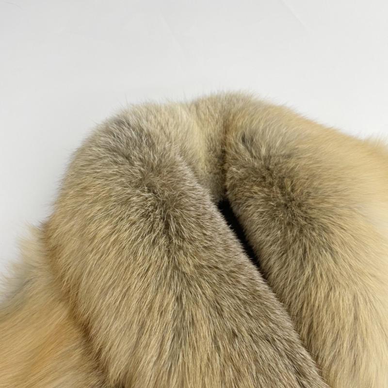 Janefur Women's Short Fox With Large Fur Collar Jacket - Janefur