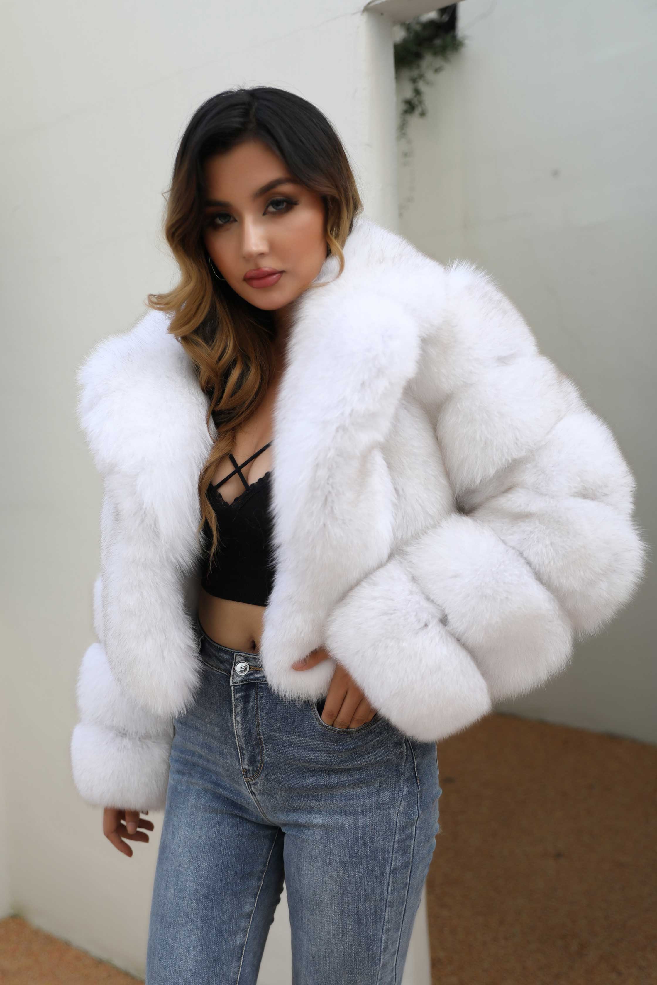 Winter Women's Luxury Fur Short Blue Fox Coat - Janefur