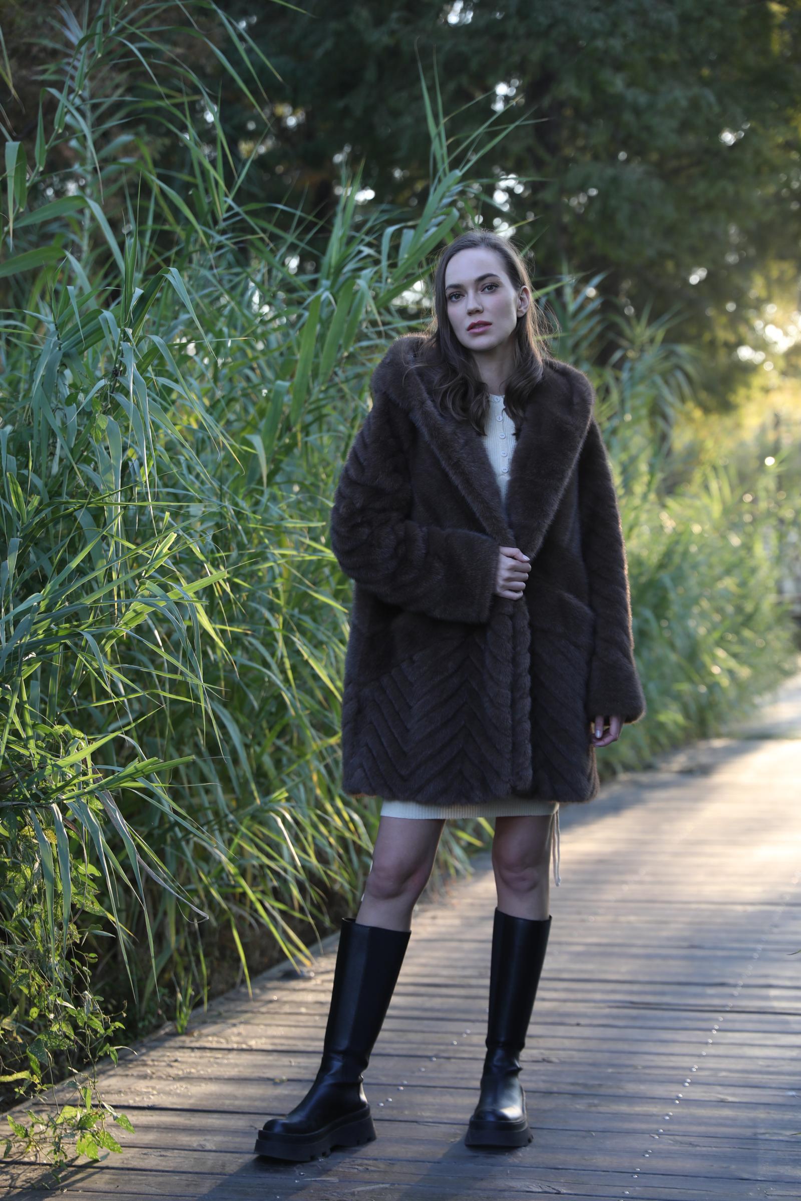 Women's Fashionable Windproof Hooded Pocket Faux Mink Fur Jacket - Janefur