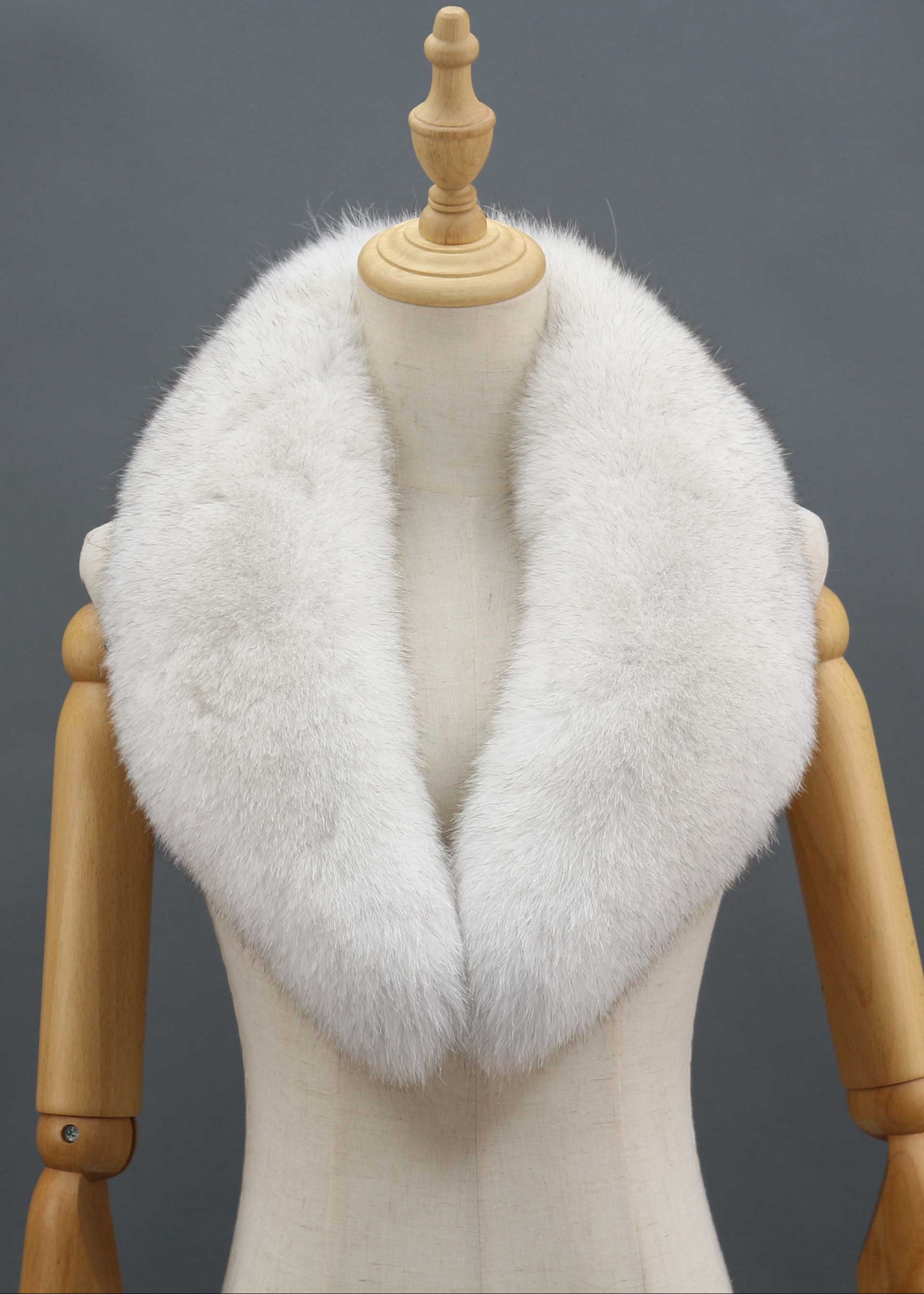 Janefur Winter Blue Fox Fur Collar