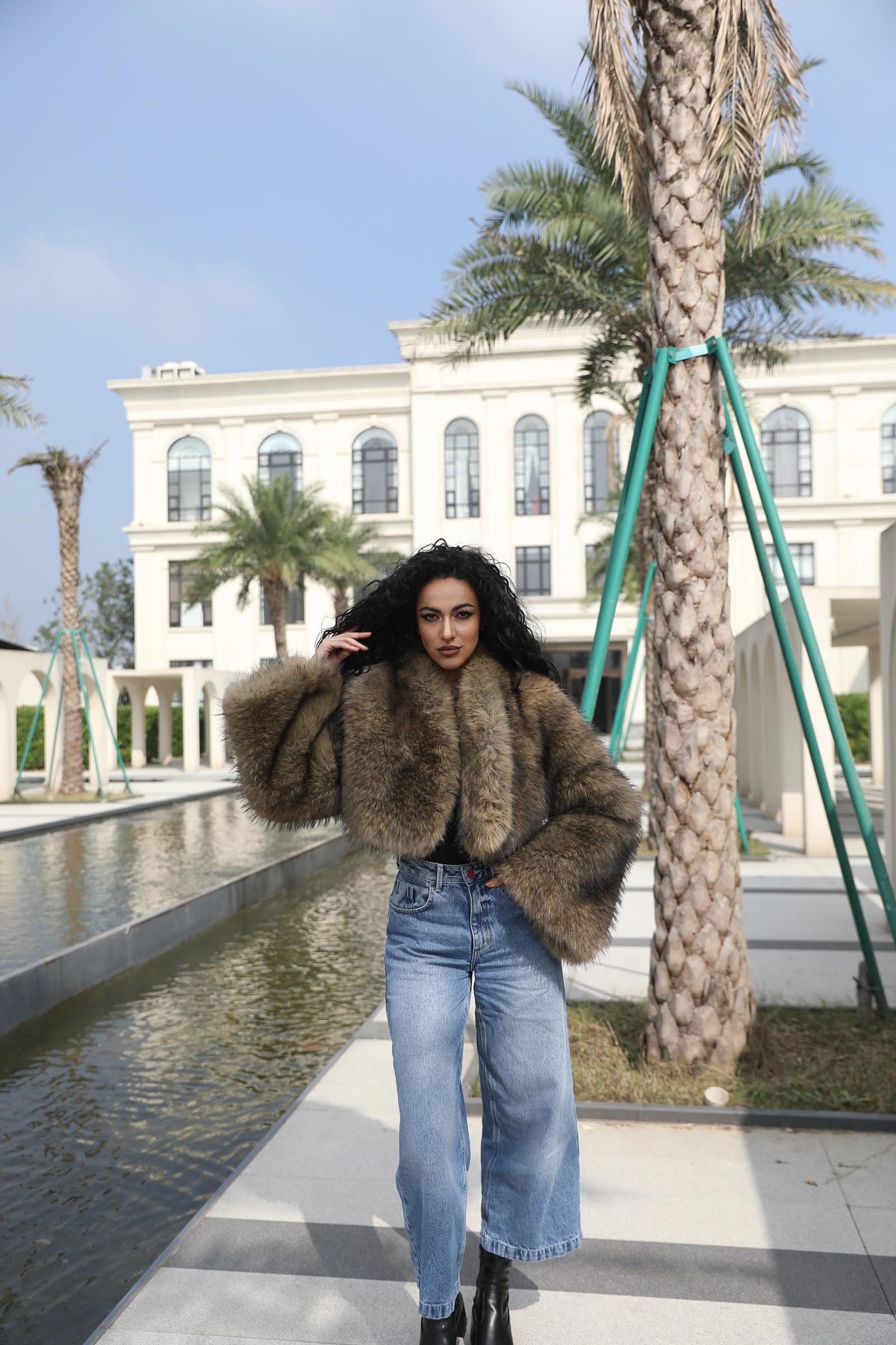 Eco-friendly Raccoon Fur Waistshow Coat for Women Fashion Trendy Faux Raccoon Fur Short Outer Coat - Janefur