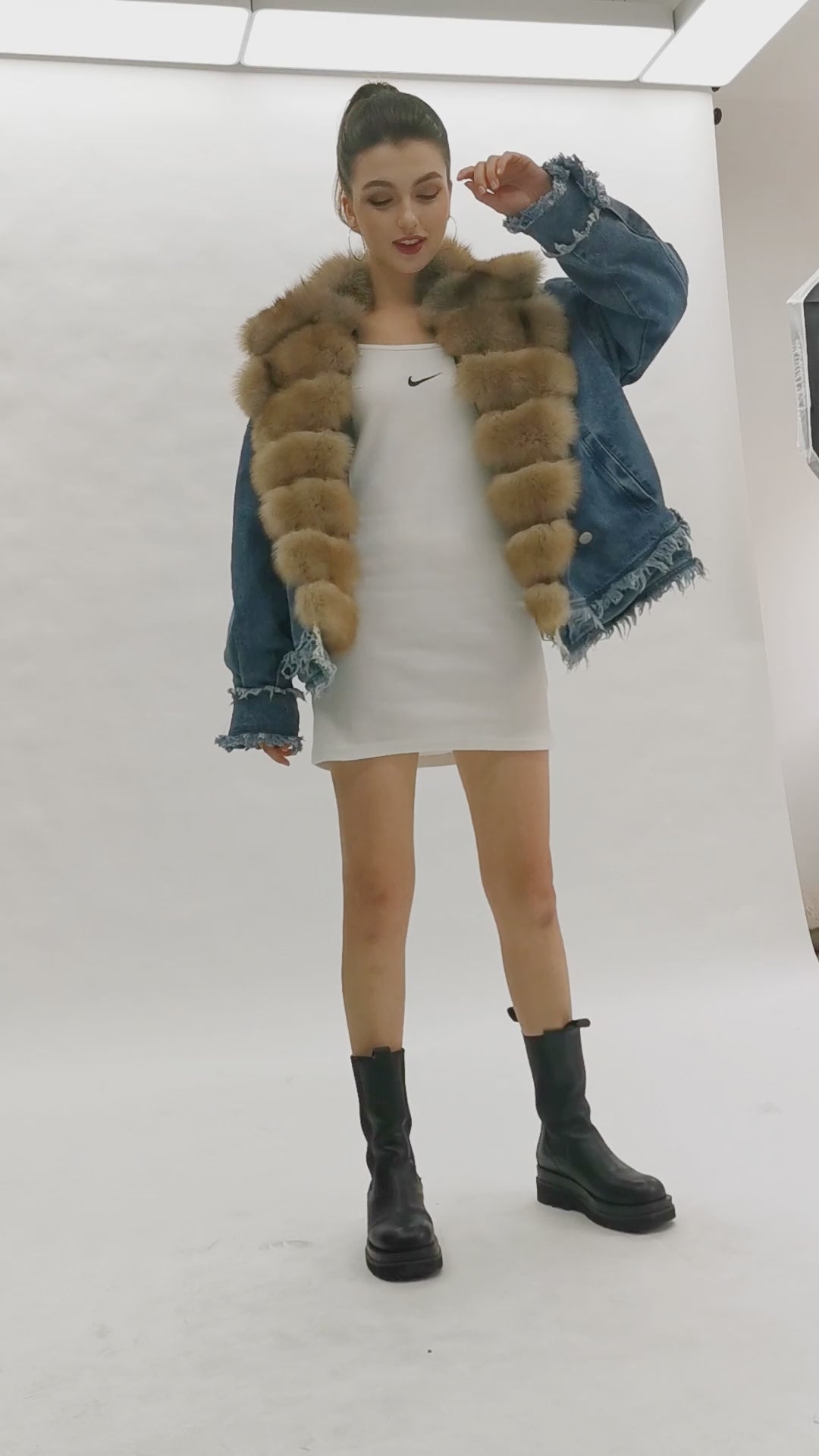 Women's Denim Jacket Leather Large Fox Fur Collar Winter Luxury Coat Fluffy Jacket Denim Blue Down Outerwear