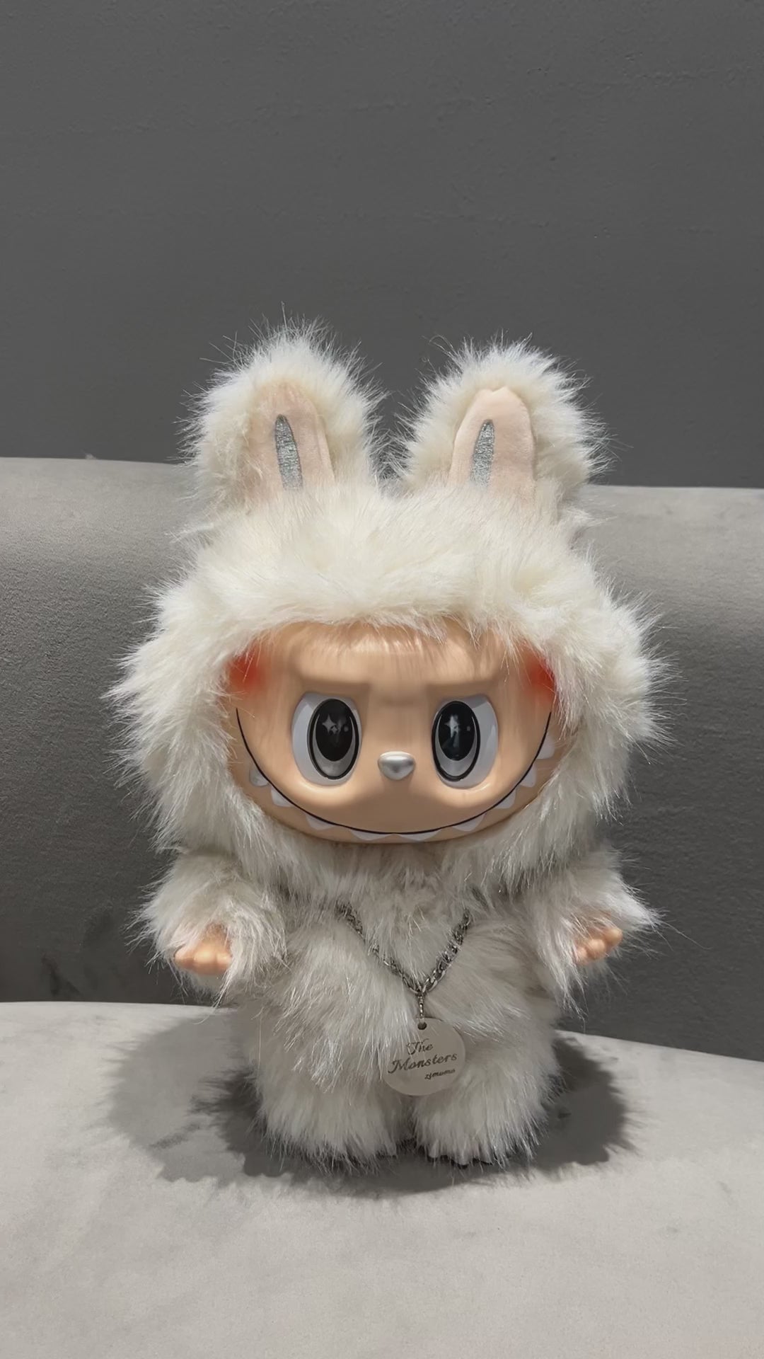 The cute Labubu plush ornament labubu dolls
