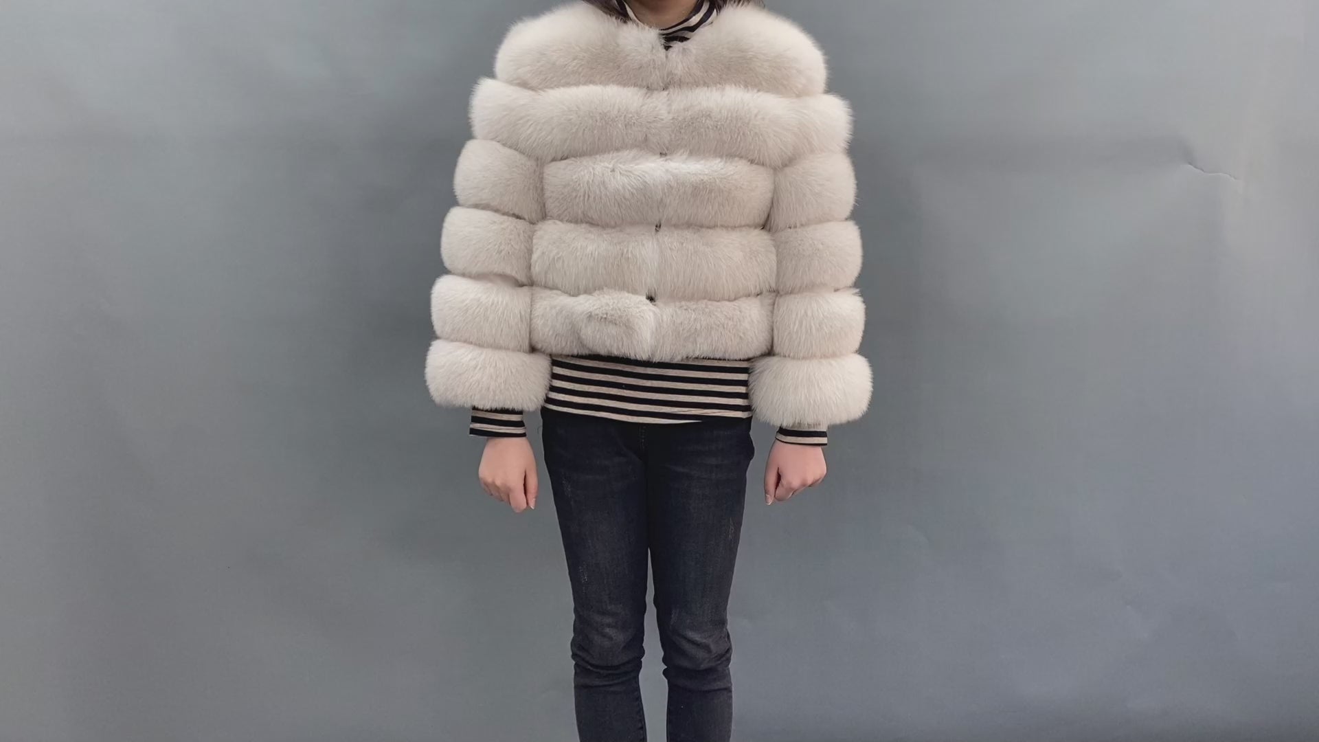 New Winter Warm Short Style Coat Real Fox Fur Women's Jacket