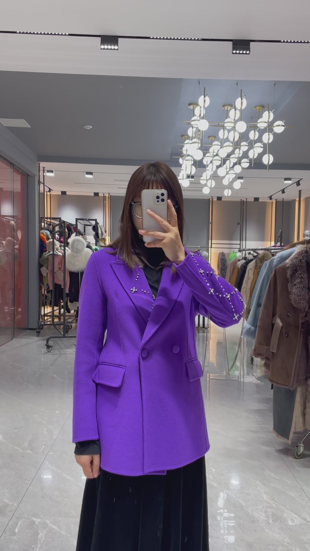 Elegant Pink Double-faced Wool Coat with Single-side Sleeve and Collar Diamond Embellishments