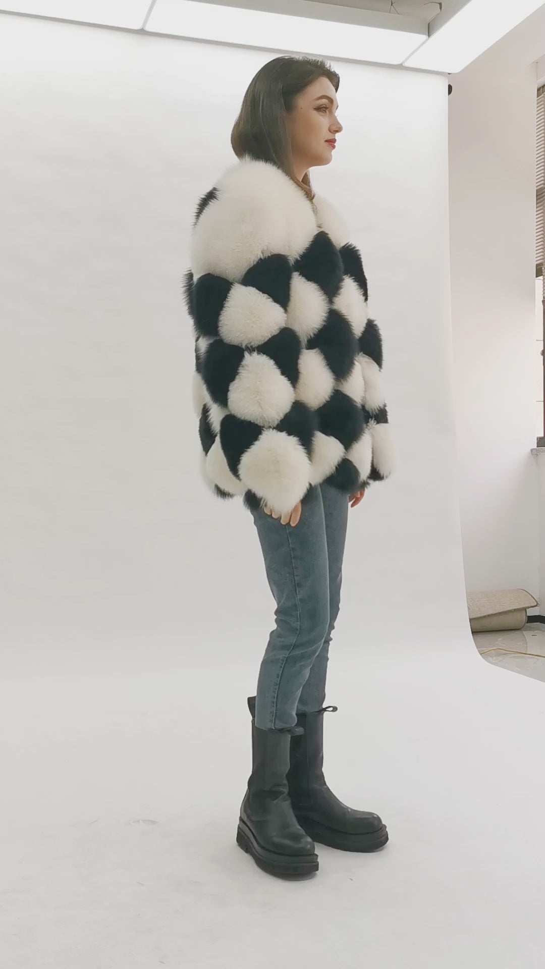 Premium Luxury Black And White Checked Real Fox Fur Coat For Women