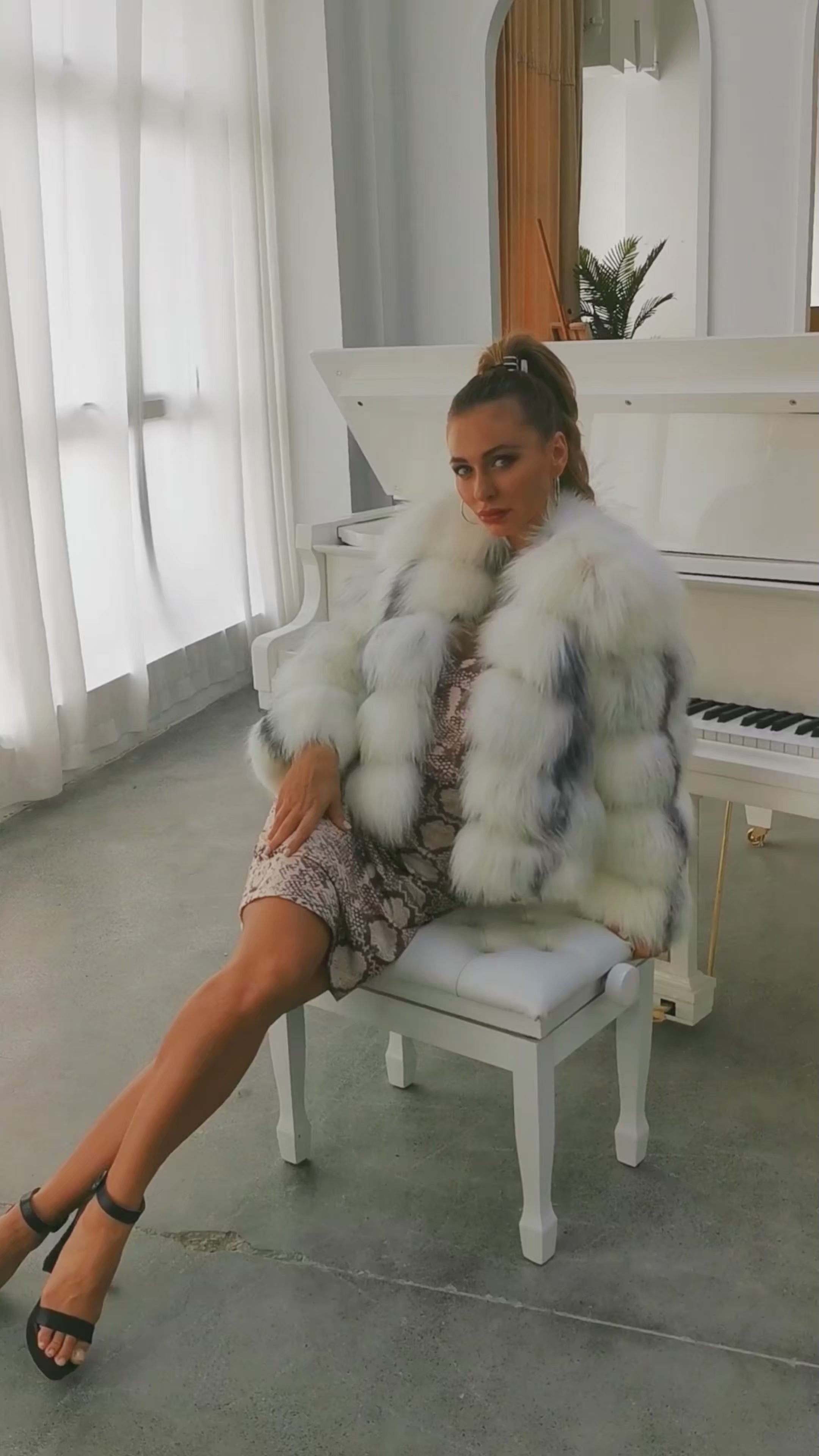 Cappotto di pelliccia di volpe vera e soffice, abbigliamento caldo da donna