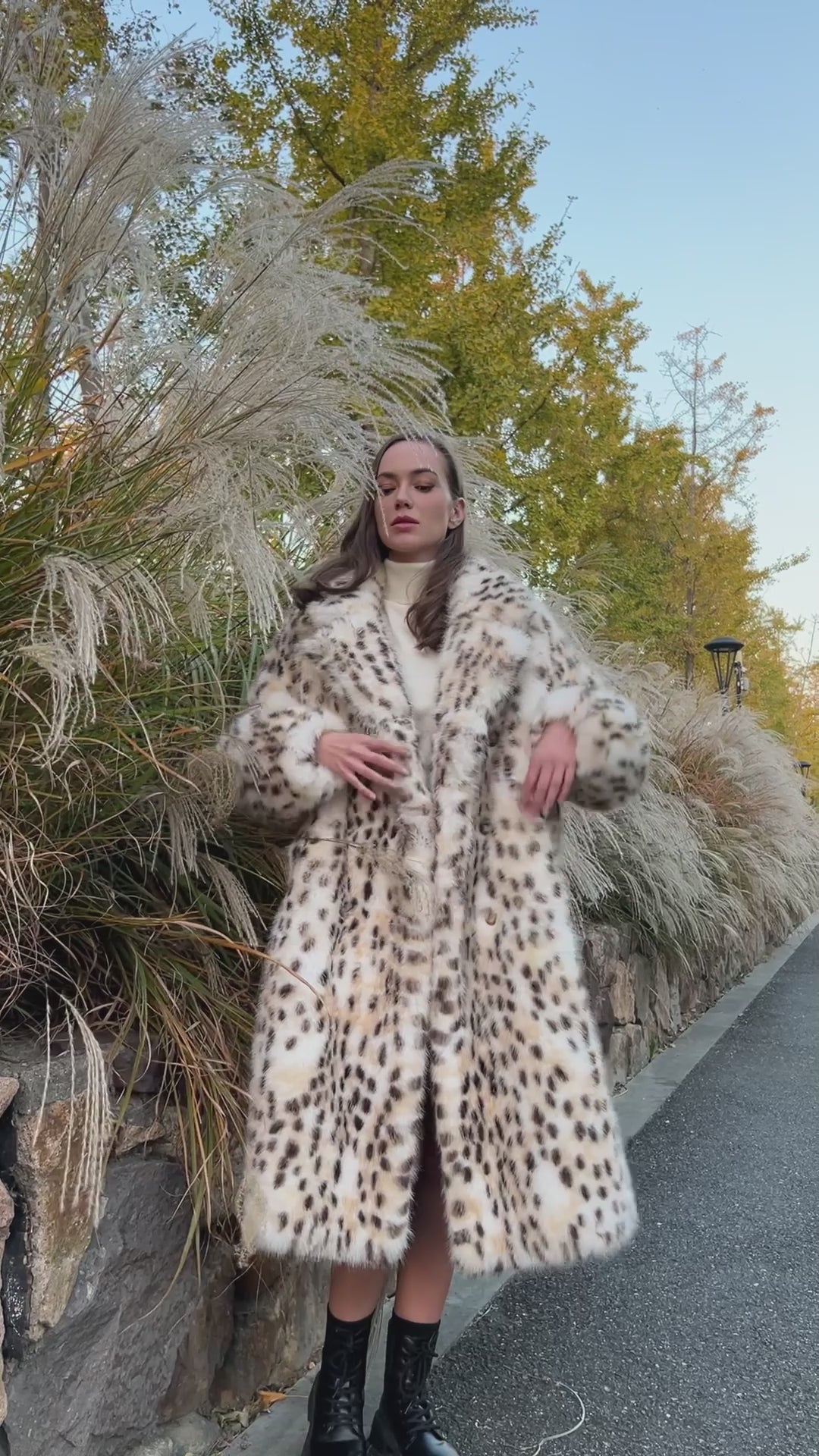 Women's Winter Chic Bobcat Faux Mink Coat Eco-Friendly Fur Coat