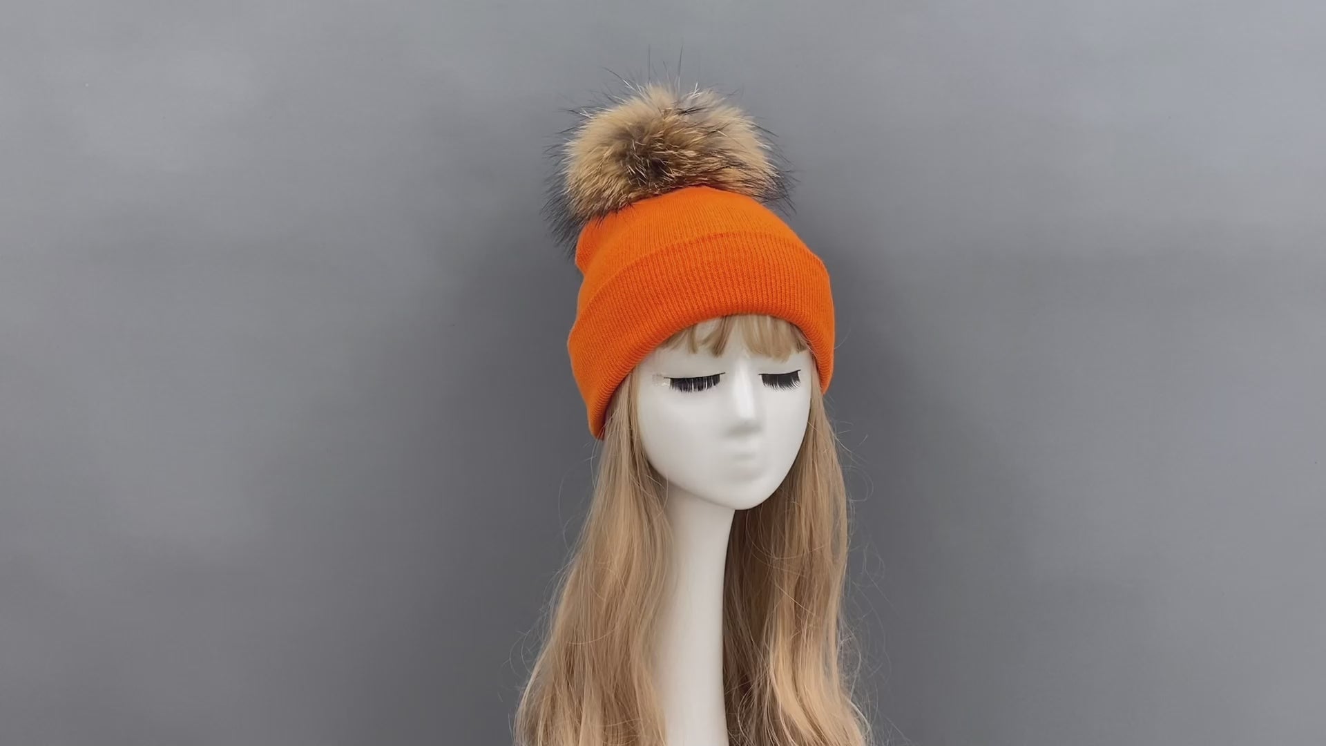 Solid Color Acrylic Knitted Hat with Single Fur Pom Pom Women's Knit Cap