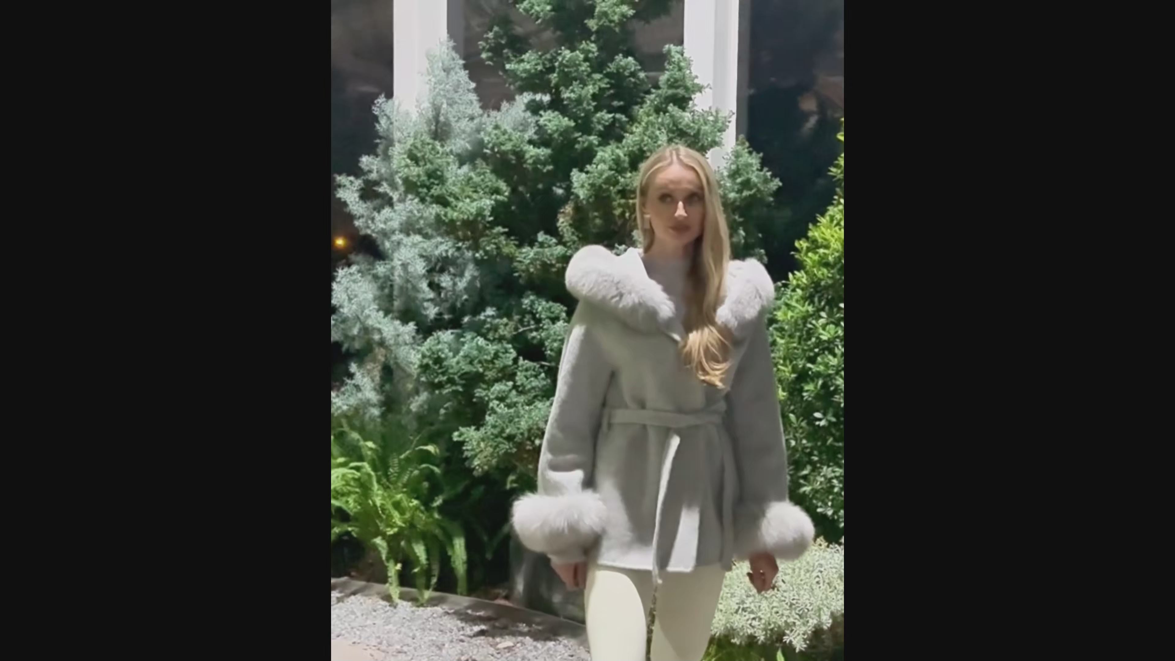 Women’s Light Gray Wool Coat with Real Fox Fur Trim – Hooded Belted Short Winter Jacket for Elegant Fashion